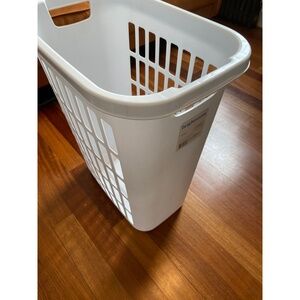 laundry basket